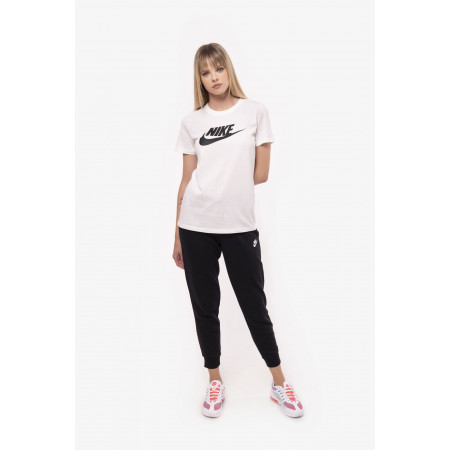 Udobna ženska Nike kombinacija za prosti čas