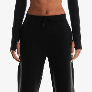 On Focus Tech Sweatpants 
