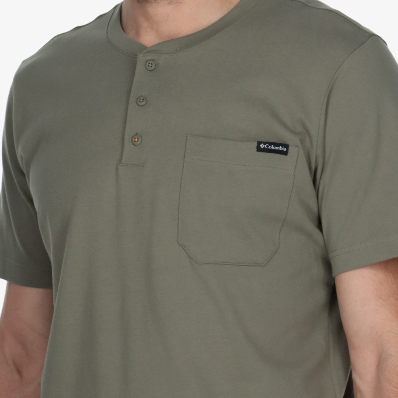 Columbia Landroamer™ Short Sleeve Henley 