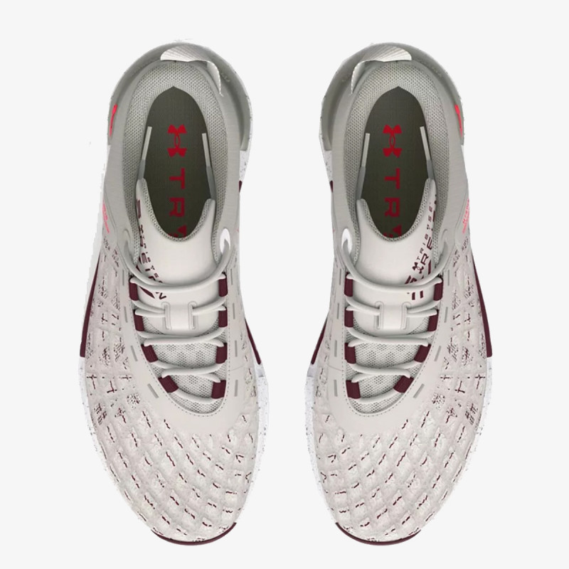 Under Armour UA TriBase Reign 5 