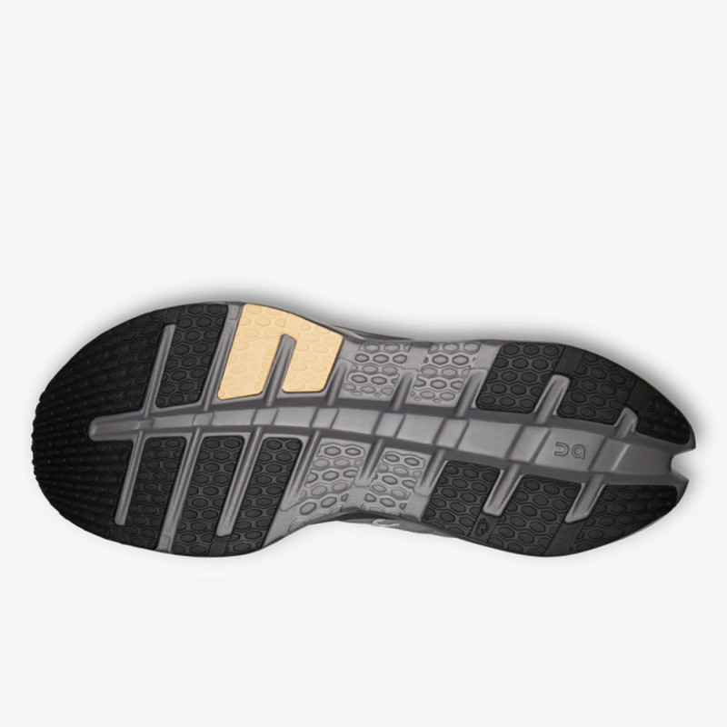 On Cloudrunner 3 