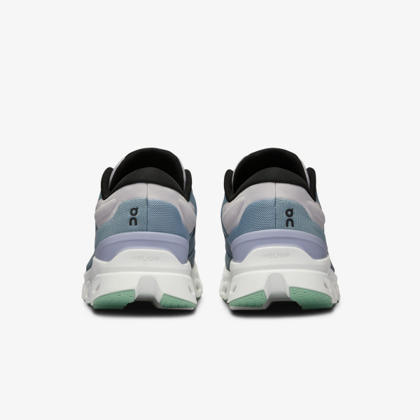 On Cloudstratus 3 