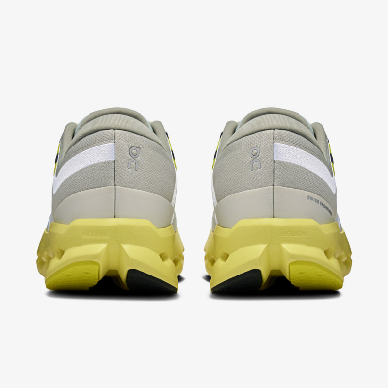 On Cloudsurfer 2 