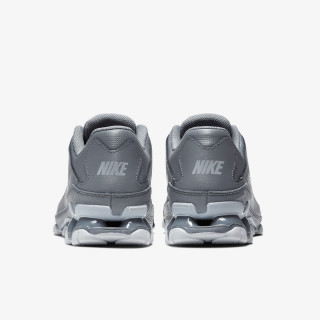 Nike Reax 8 TR 