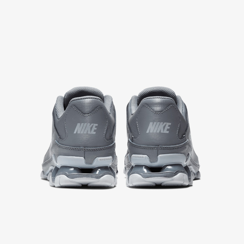 Nike Reax 8 TR 