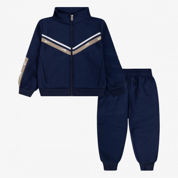 Nike Sportswear Club 