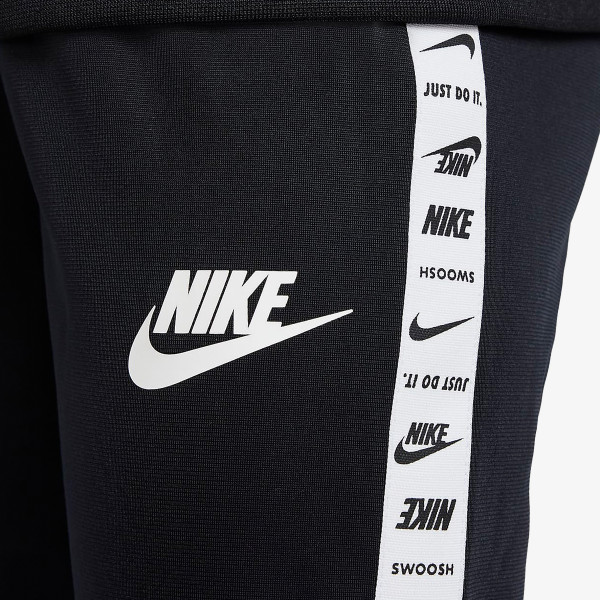 Nike FUTURA 