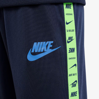 Nike FUTURA 