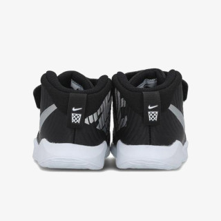Nike TEAM HUSTLE D 9 (TD) 