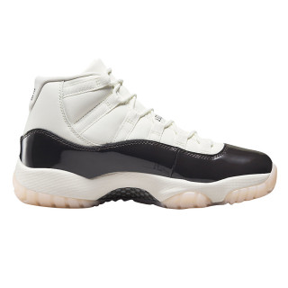 Nike WMNS AIR JORDAN 11 RETRO 
