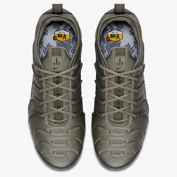 Nike AIR VAPORMAX PLUS WE 