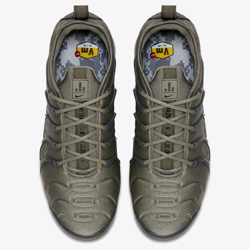 Nike AIR VAPORMAX PLUS WE 