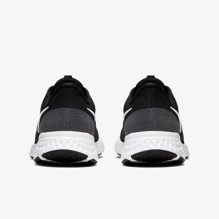 Nike NIKE REVOLUTION 5 
