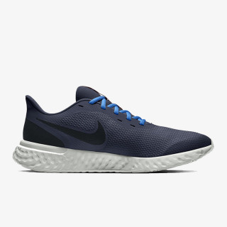 Nike Revolution 5 