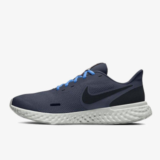 Nike Revolution 5 