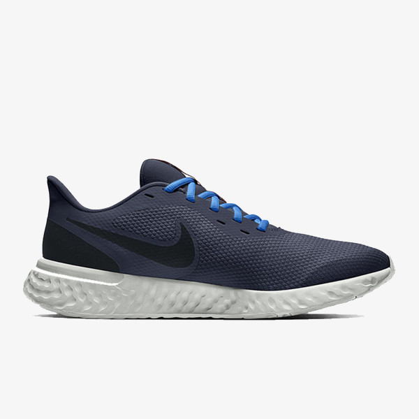 Nike Revolution 5 