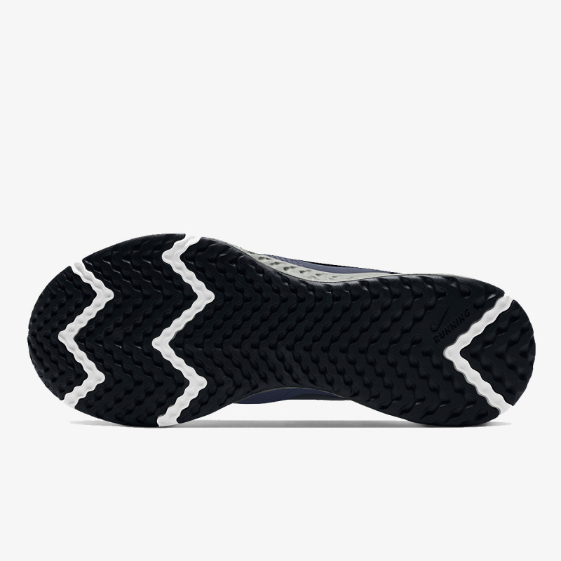 Nike Revolution 5 