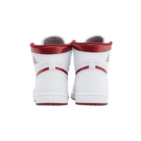 Nike AIR JORDAN 1 HI 85 