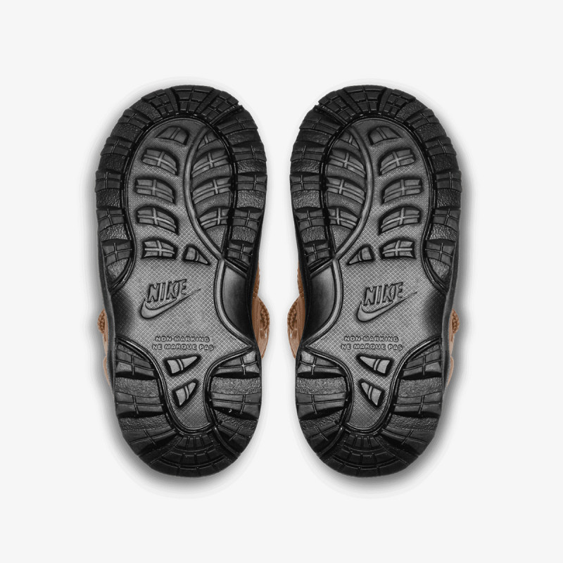 Nike Manoa 