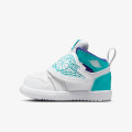 Nike SKY JORDAN 1 BT 