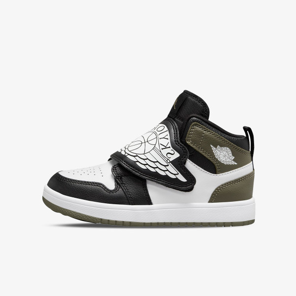 Nike SKY JORDAN 1 BP 