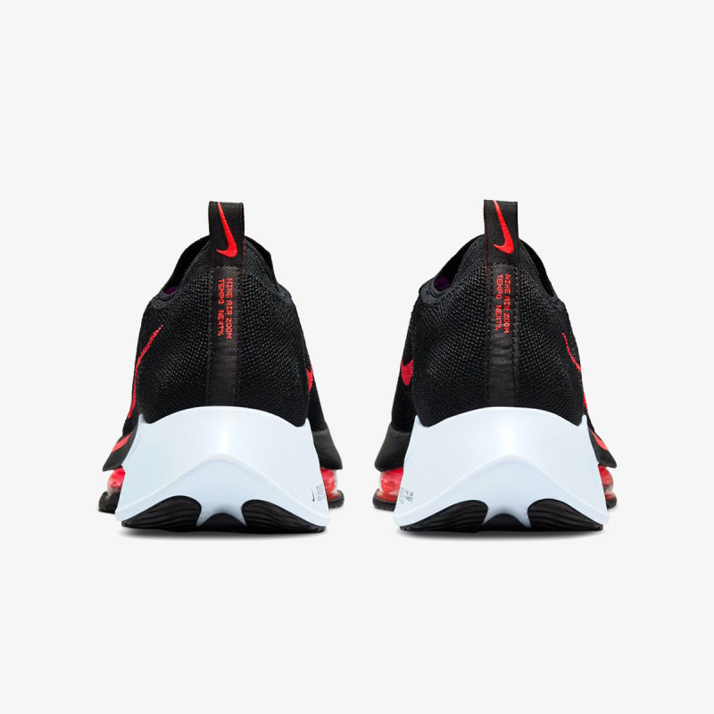 Nike Air Zoom Tempo NEXT% 