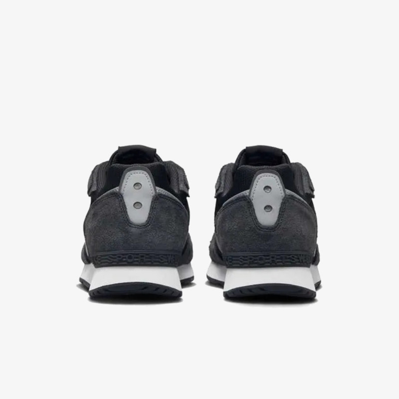 Nike NIKE VENTURE RUNNER 
