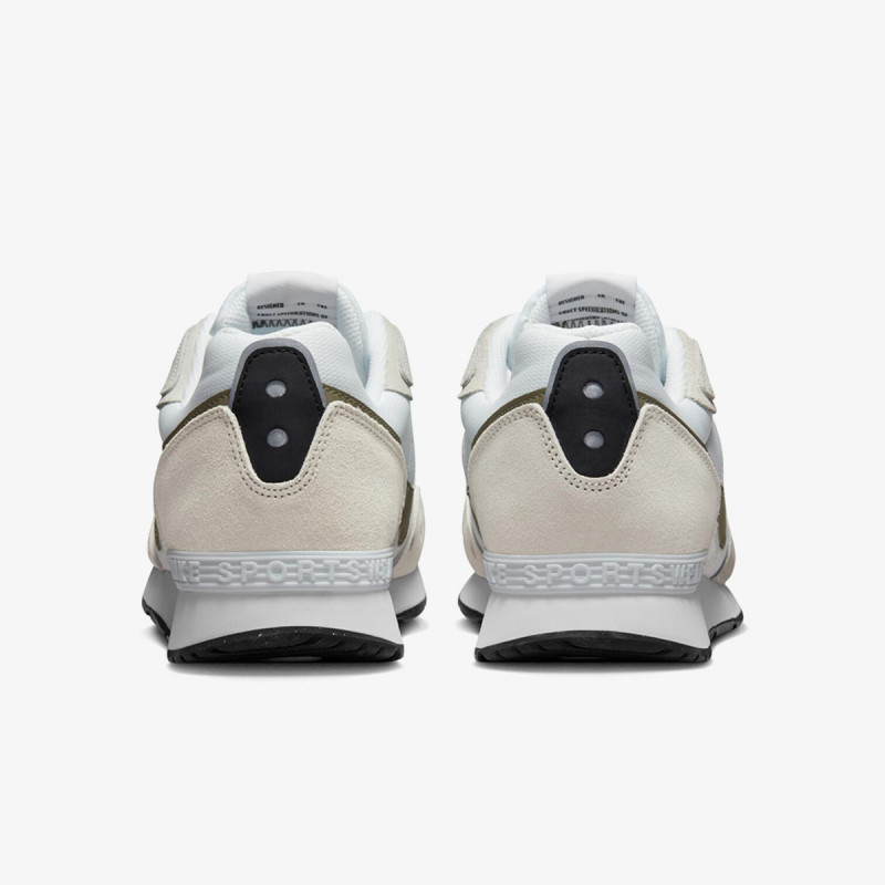 Nike NIKE VENTURE RUNNER 