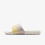 Nike W NIKE VICTORI ONE SLIDE PRINT 