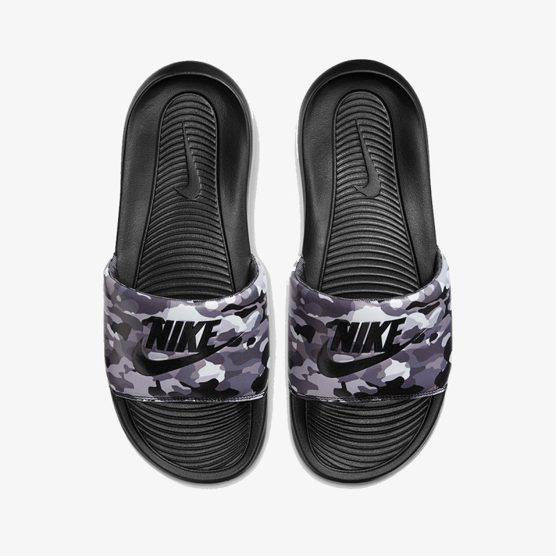 Nike VICTORI ONE 