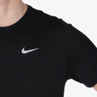 Nike Miler 