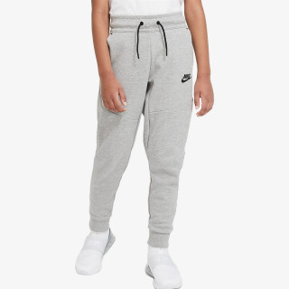 Nike Sportswear 