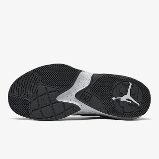 Nike Jordan Max Aura 