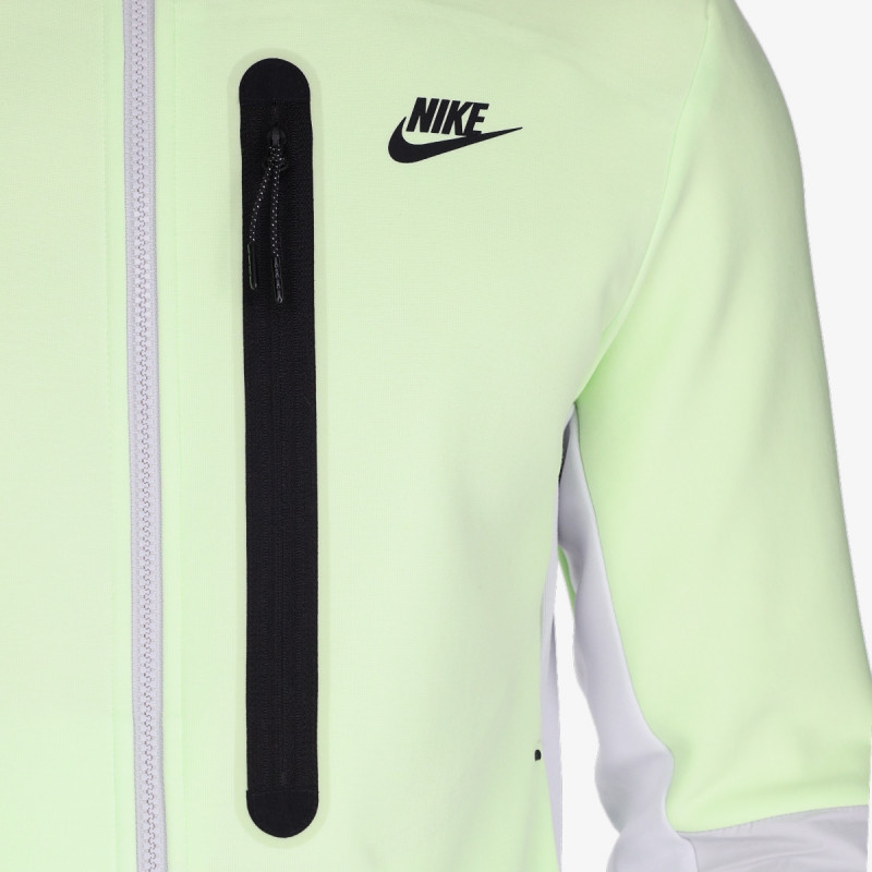 Nike Sportswear 