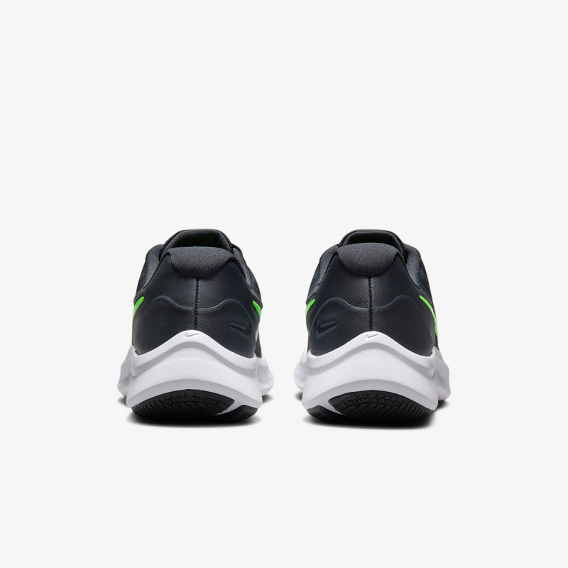 Nike Star Runner 3 