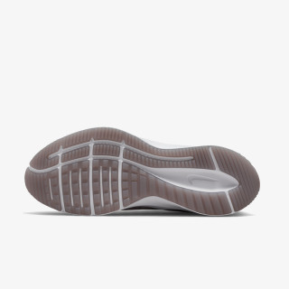 Nike Quest 4 