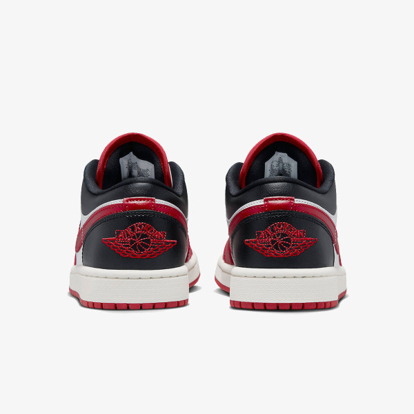 Nike WMNS AIR JORDAN 1 LOW 