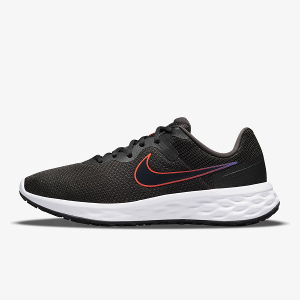 Nike Revolution 9 