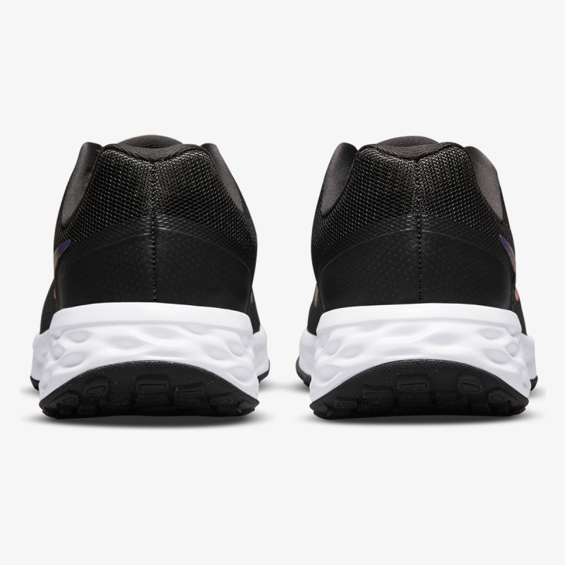 Nike Revolution 9 