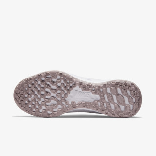 Nike Revolution 6 