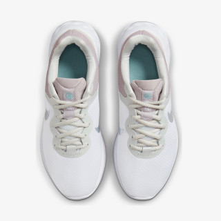 Nike Revolution 6 