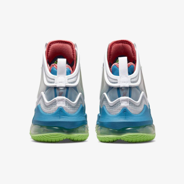 Nike LEBRON XIX 