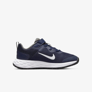 Nike Revolution 6 
