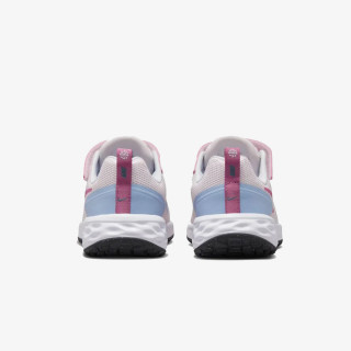 Nike Revolution 6 