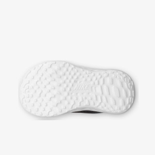 Nike Revolution 6 