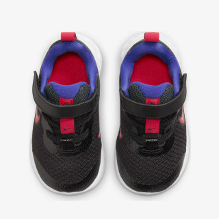 Nike Revolution 6 