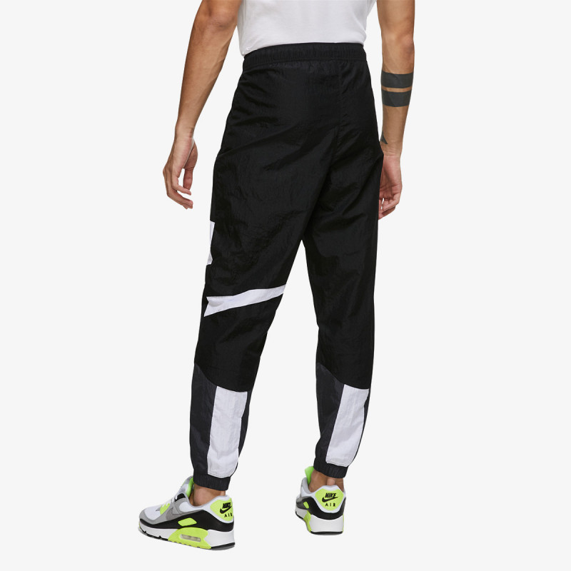 Nike Sportswear Swoosh 