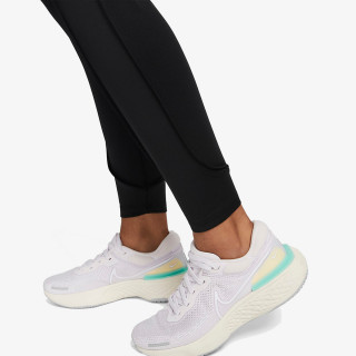 NIKE Therma-FIT Essential 