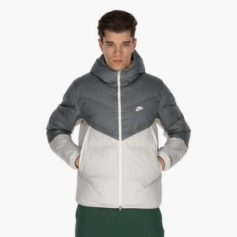 Nike Sportswear Storm-Fit Windrunner 