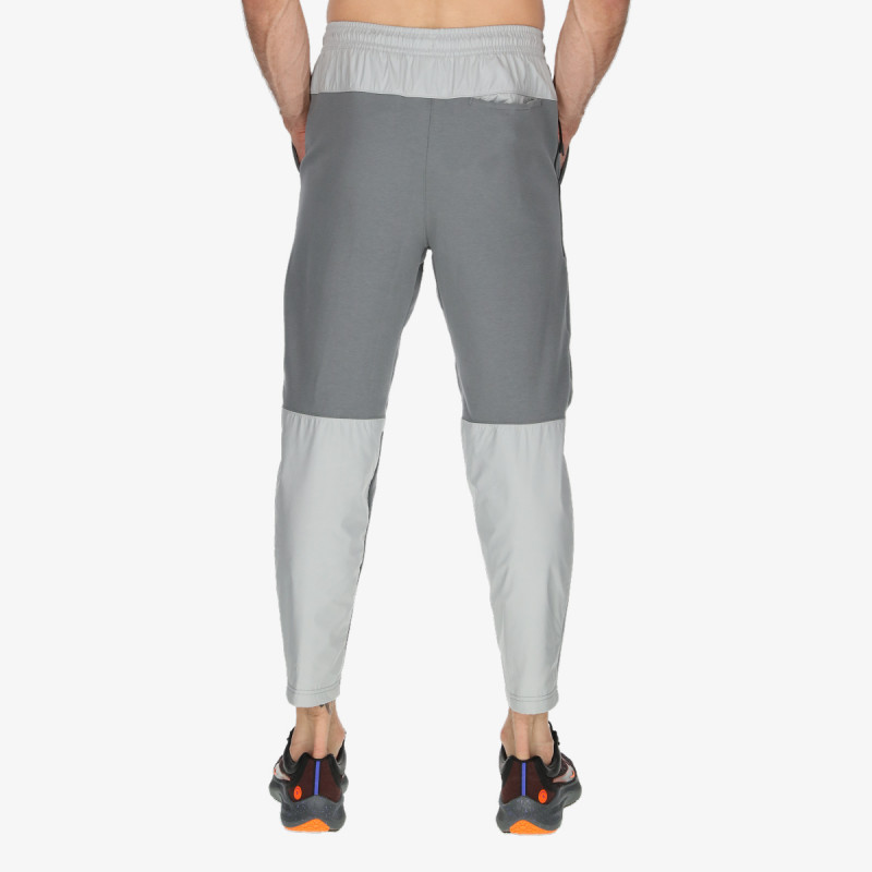 Nike Sportswear Tech Essentials+ 
